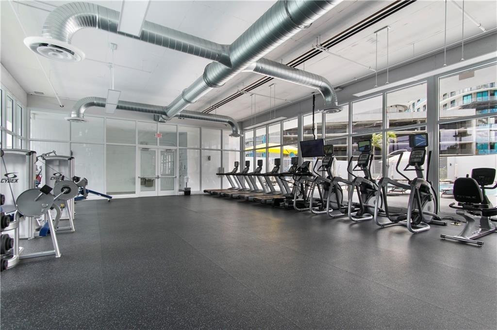 THE OAKS I CONDO - Residential