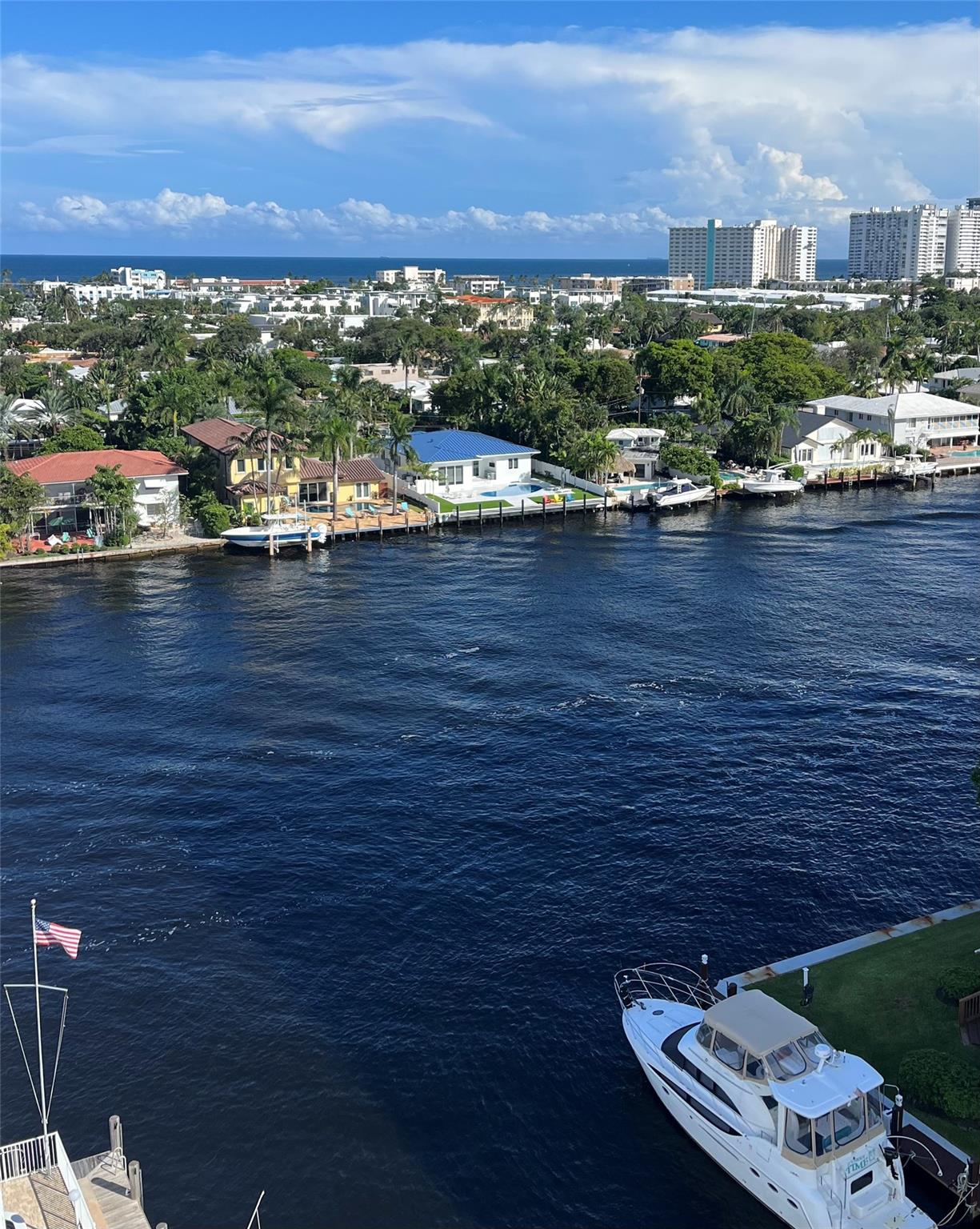 The Royal Mariner Condo - Residential Lease