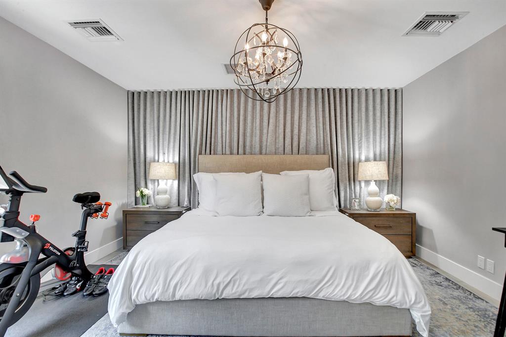 VENETIAN ISLES 3RD SEC - Residential