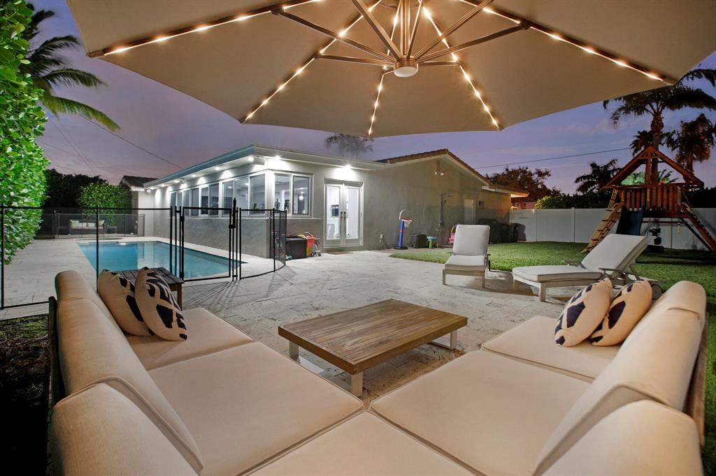 VENETIAN ISLES 3RD SEC - Residential