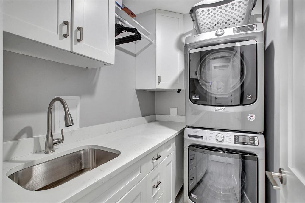 VENETIAN ISLES 3RD SEC - Residential