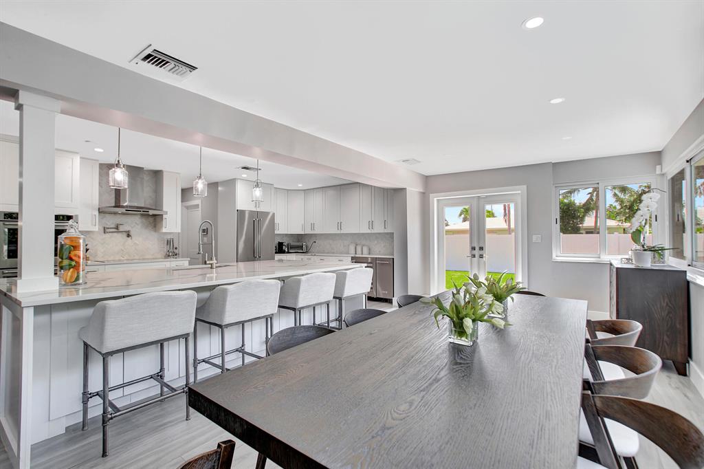 VENETIAN ISLES 3RD SEC - Residential