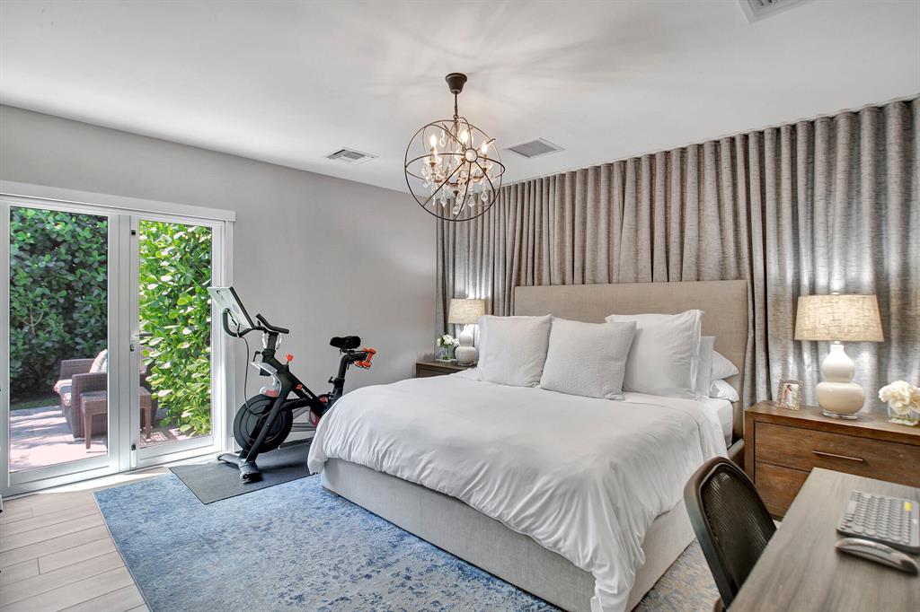 VENETIAN ISLES 3RD SEC - Residential