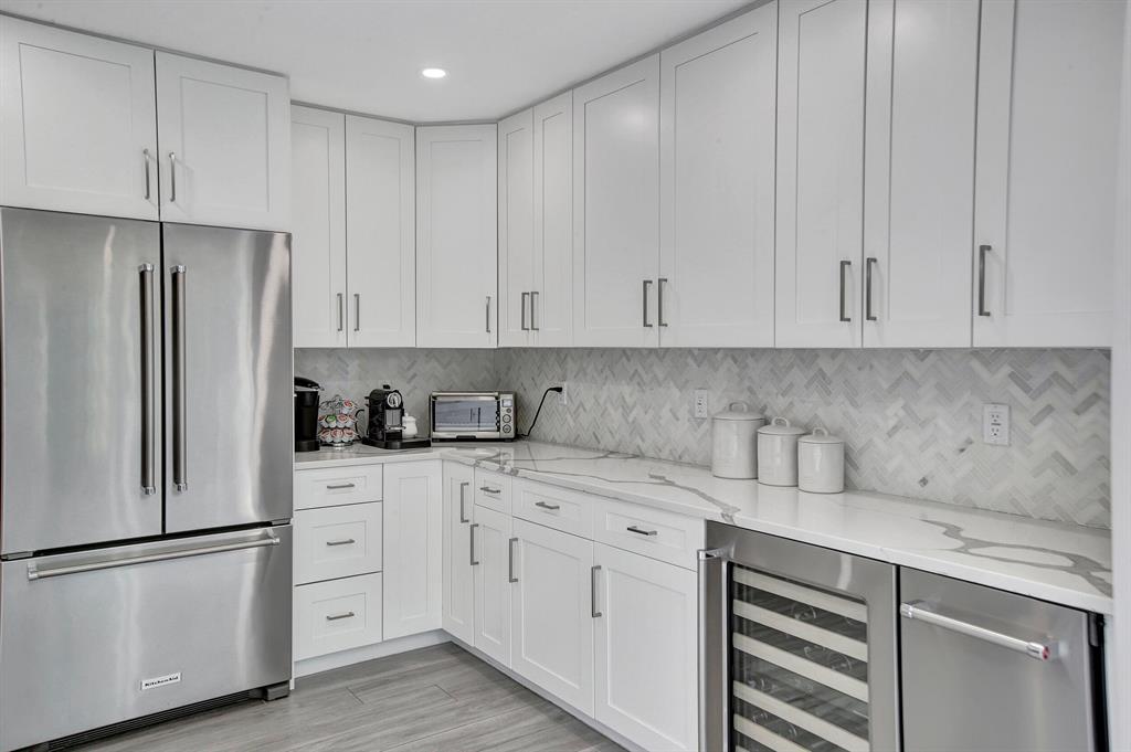 VENETIAN ISLES 3RD SEC - Residential