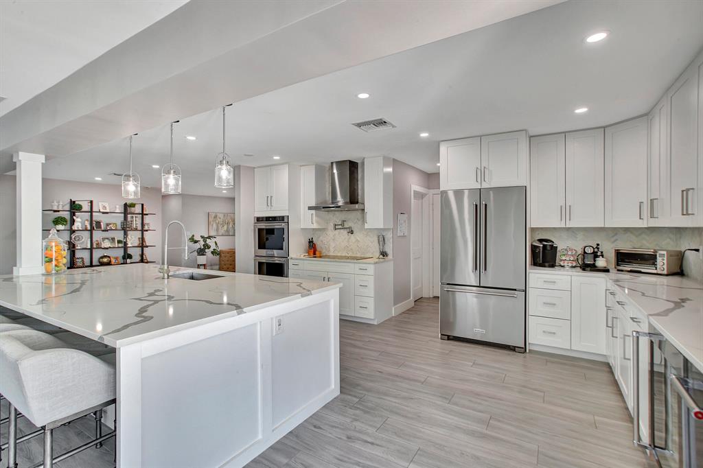 VENETIAN ISLES 3RD SEC - Residential