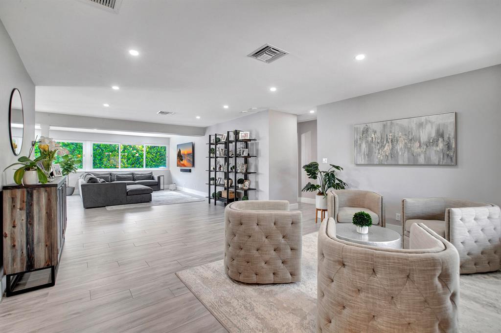 VENETIAN ISLES 3RD SEC - Residential