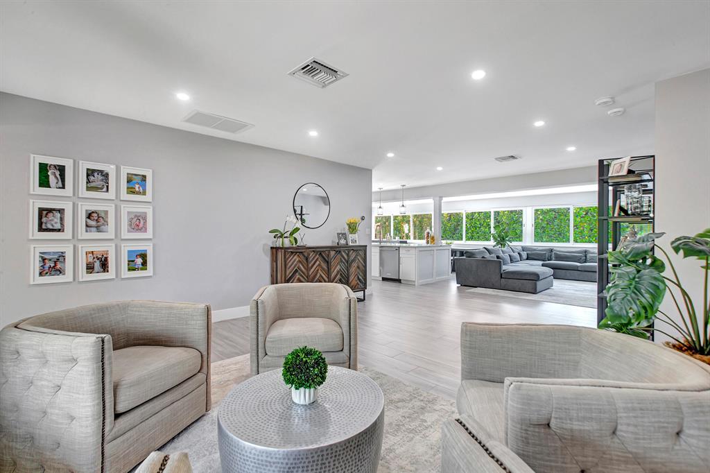 VENETIAN ISLES 3RD SEC - Residential