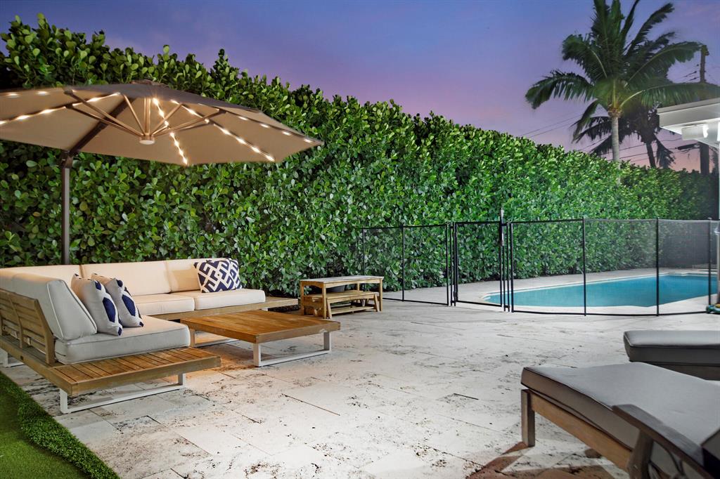 VENETIAN ISLES 3RD SEC - Residential