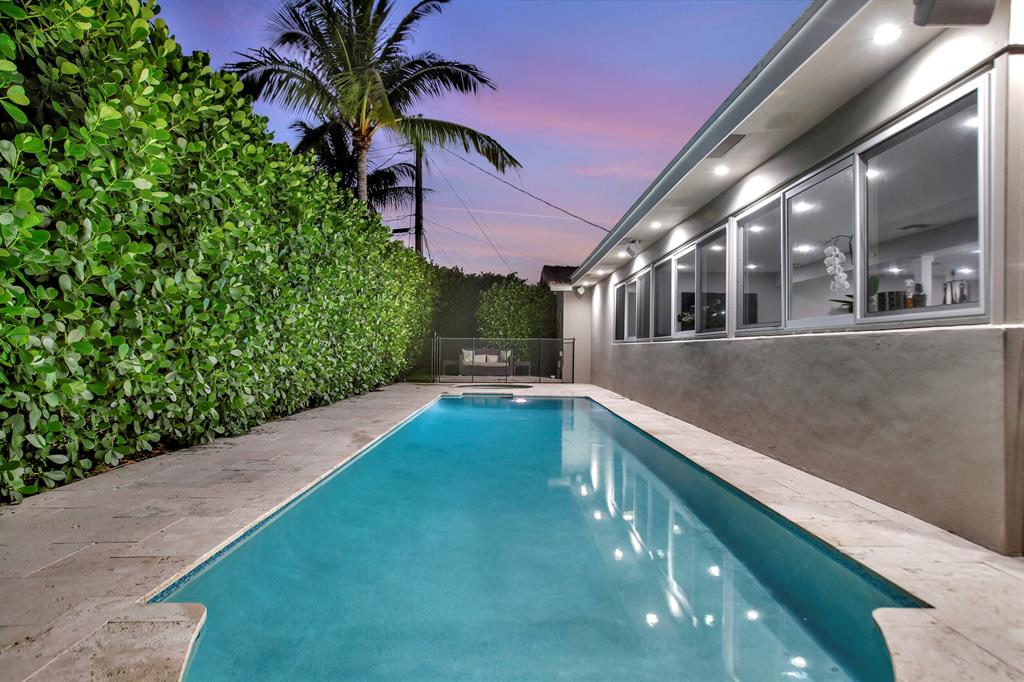 VENETIAN ISLES 3RD SEC - Residential