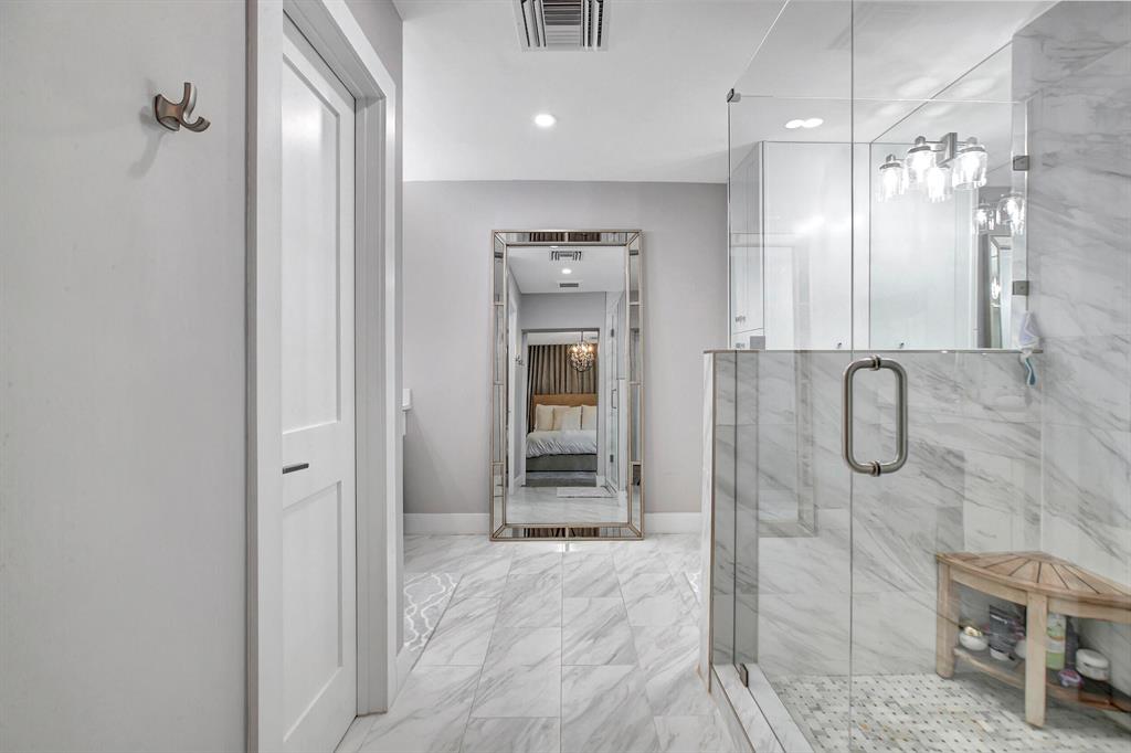 VENETIAN ISLES 3RD SEC - Residential