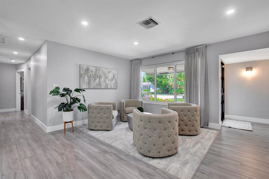 VENETIAN ISLES 3RD SEC - Residential