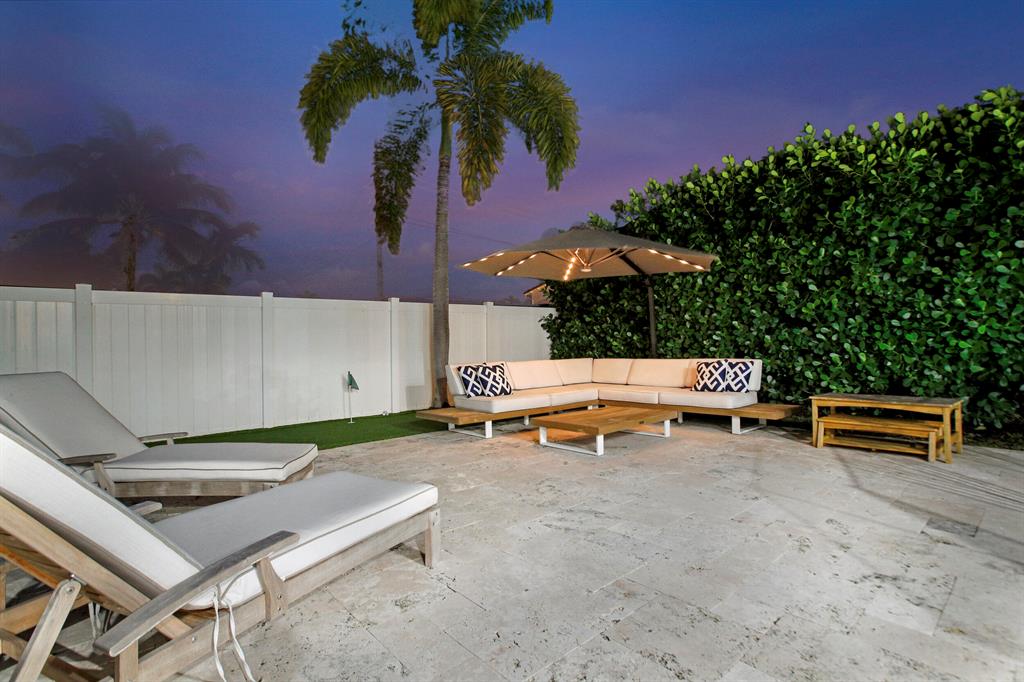 VENETIAN ISLES 3RD SEC - Residential