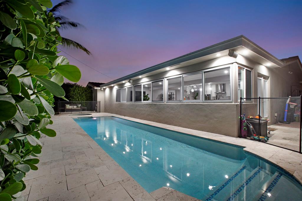 VENETIAN ISLES 3RD SEC - Residential