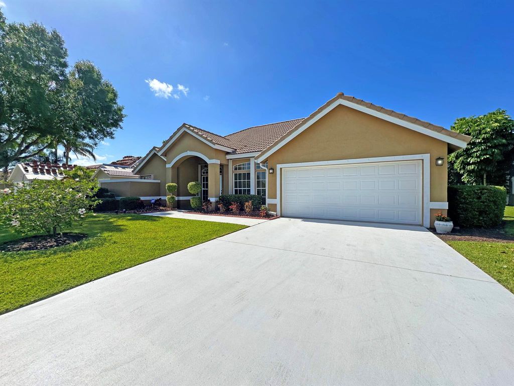 Photo of 1286 SW Maplewood Drive, Port Saint Lucie, FL 34986 (MLS # R10982718)