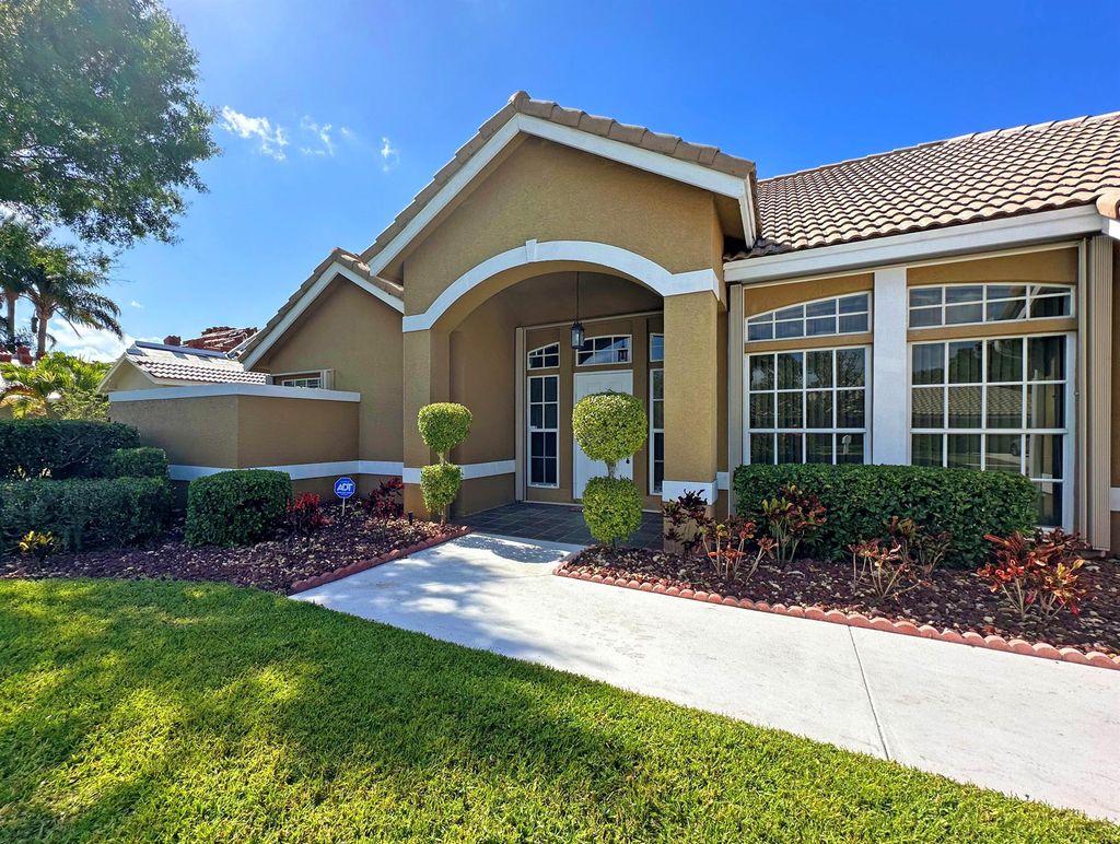 Photo of 1286 SW Maplewood Drive, Port Saint Lucie, FL 34986 (MLS # R10982718)