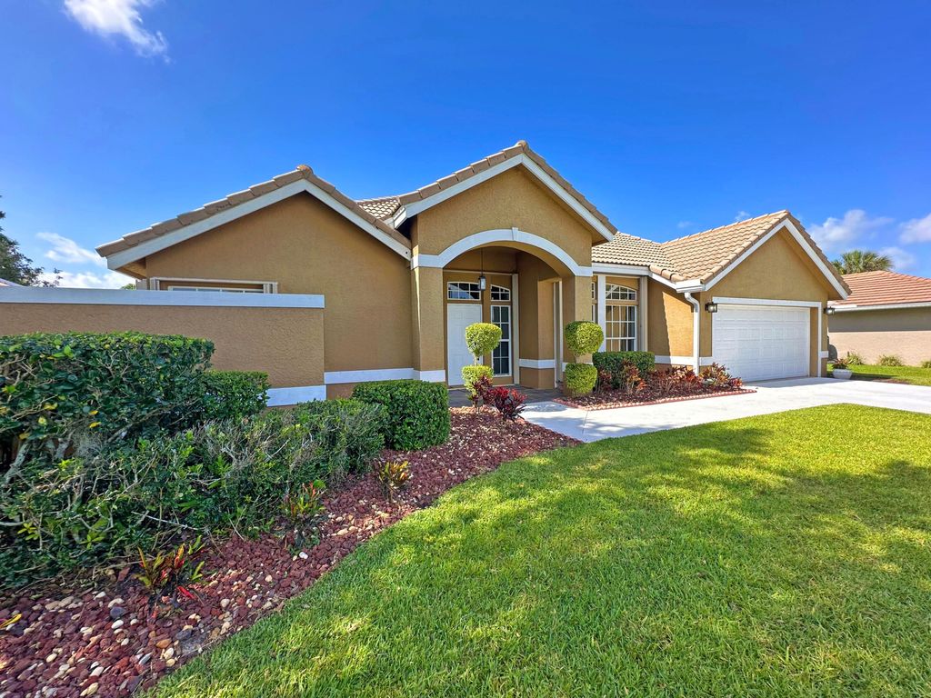 Photo of 1286 SW Maplewood Drive, Port Saint Lucie, FL 34986 (MLS # R10982718)