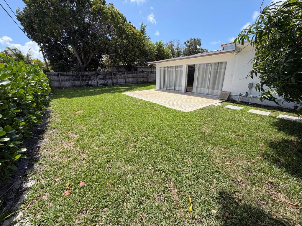 Photo of 349 NE 31st Street, Boca Raton, FL 33431 (MLS # B26033238)
