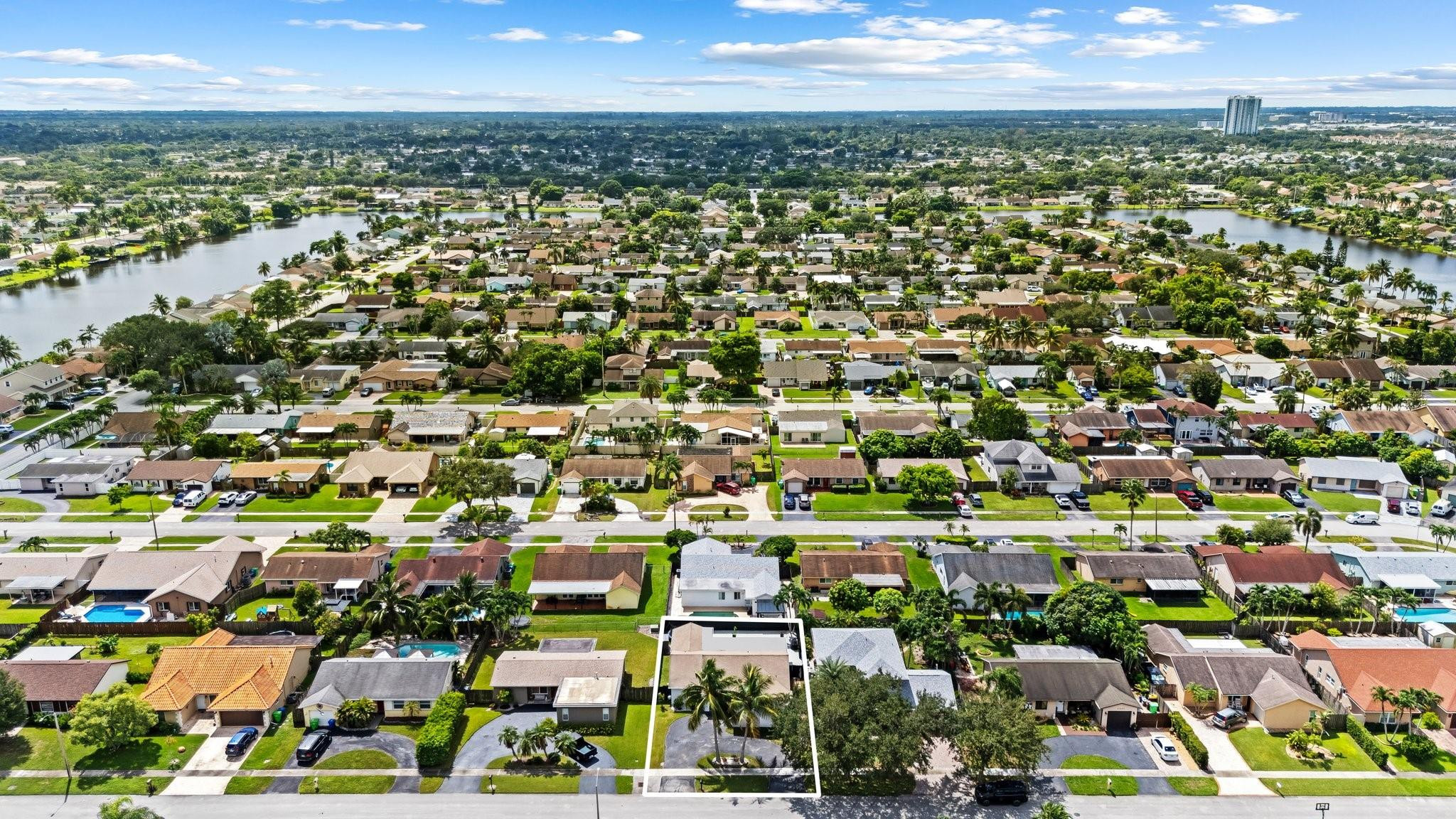 SUNRISE GOLF VILLAGE - Residential