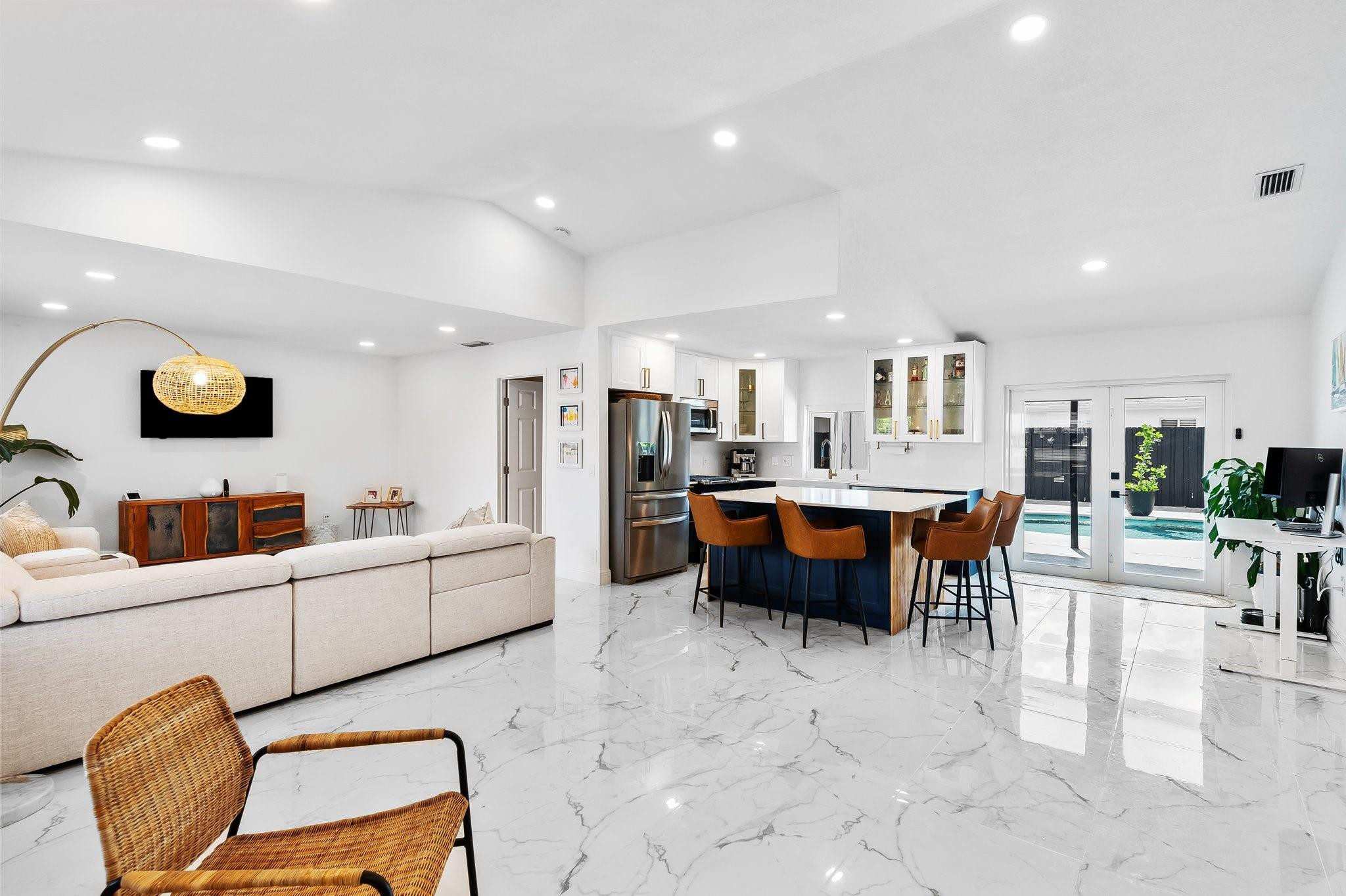 SUNRISE GOLF VILLAGE - Residential