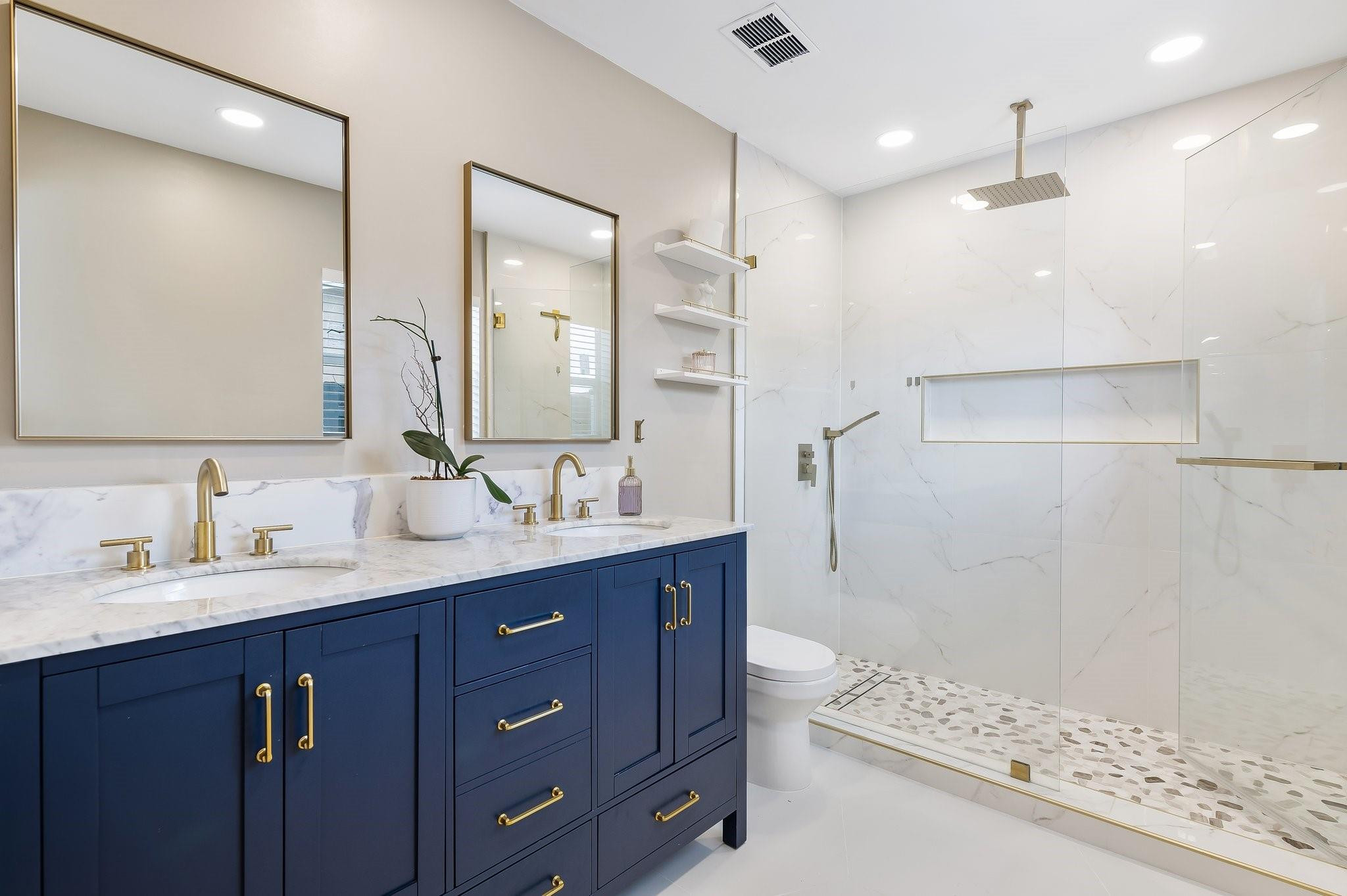 SUNRISE GOLF VILLAGE - Residential