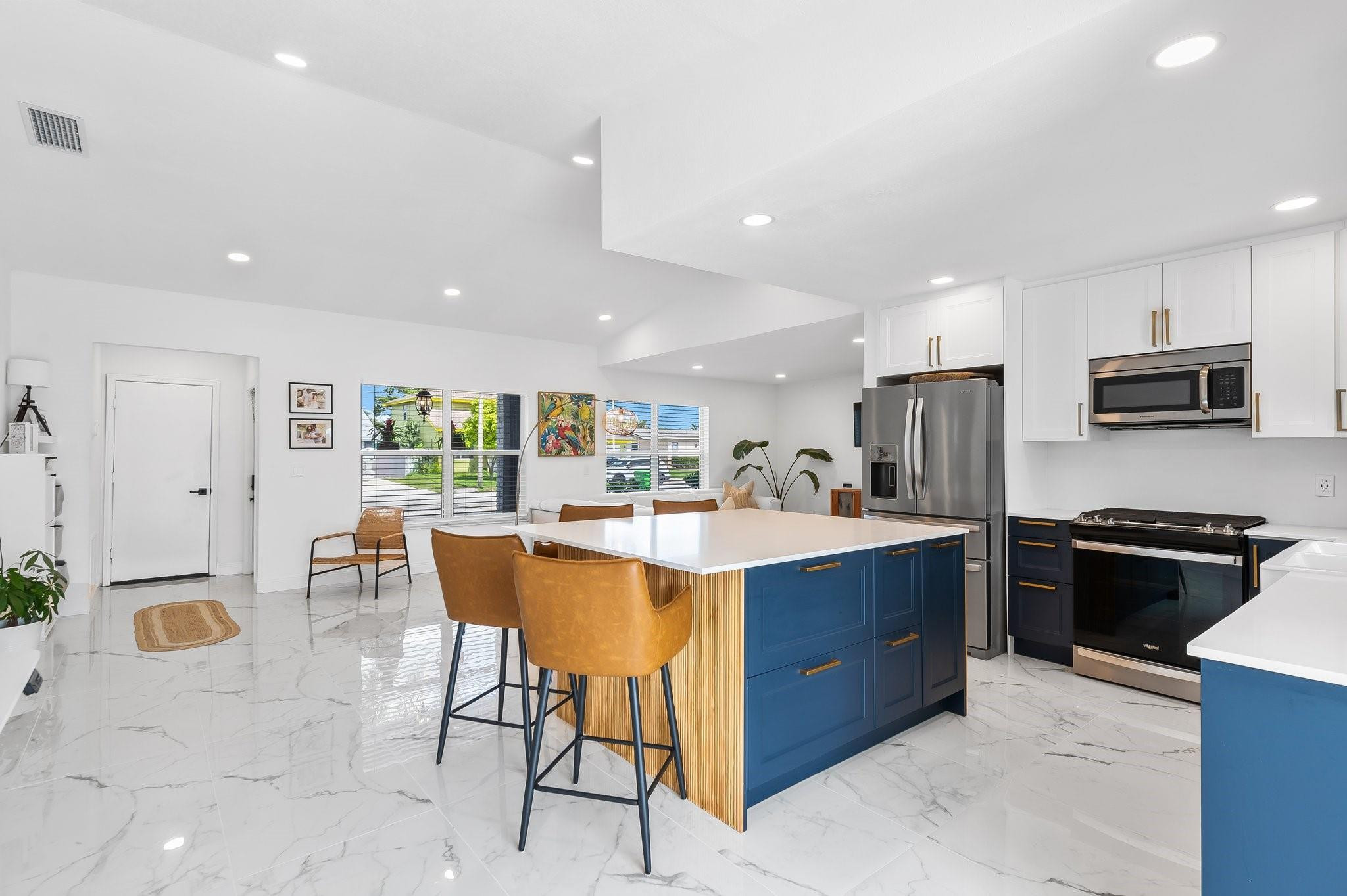 SUNRISE GOLF VILLAGE - Residential