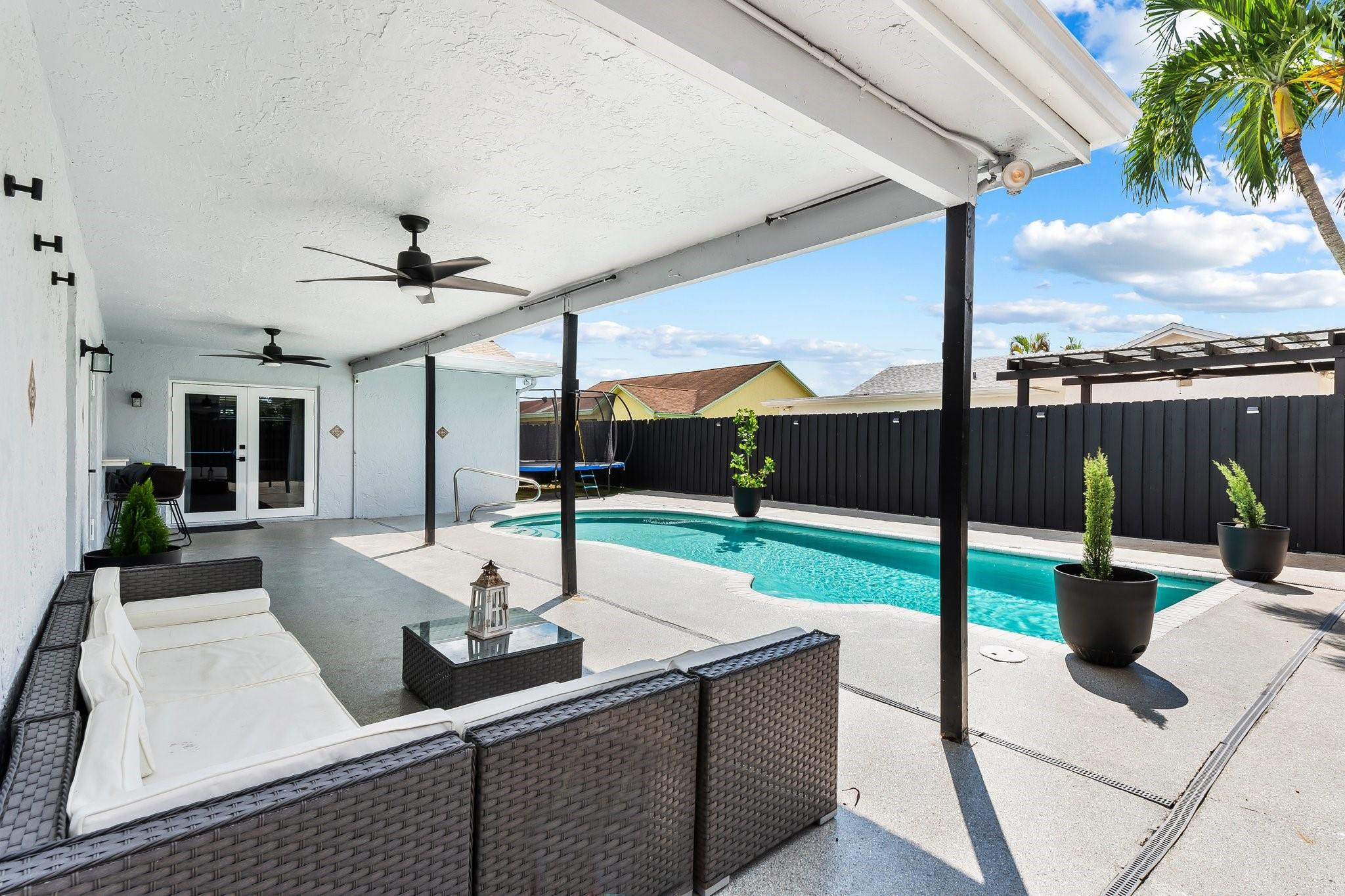 SUNRISE GOLF VILLAGE - Residential