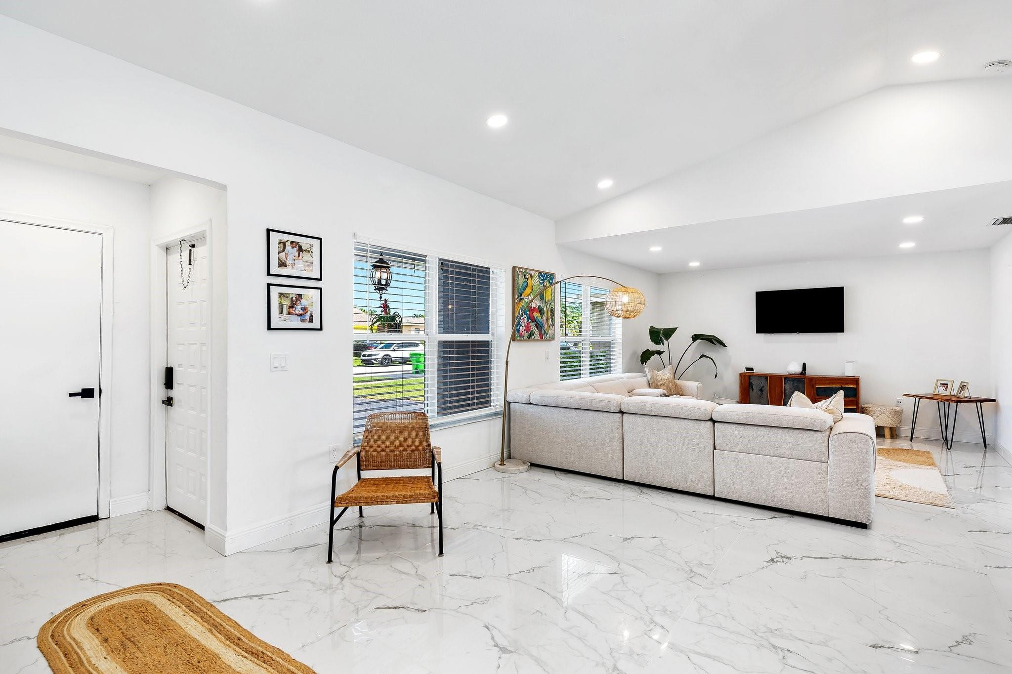 SUNRISE GOLF VILLAGE - Residential