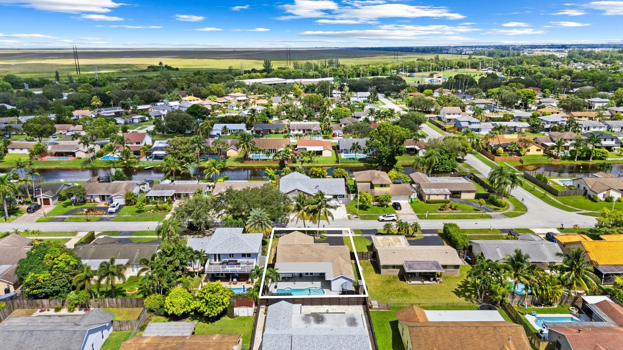 SUNRISE GOLF VILLAGE - Residential