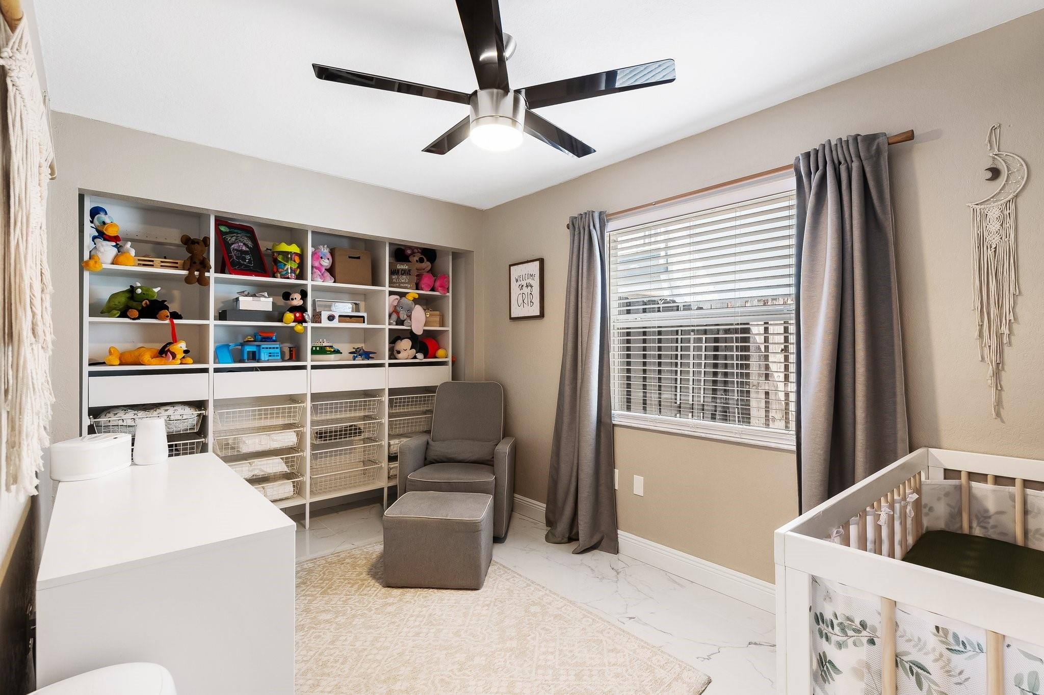 SUNRISE GOLF VILLAGE - Residential