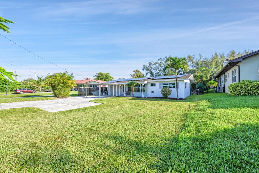 DAVIS ISLES - Residential