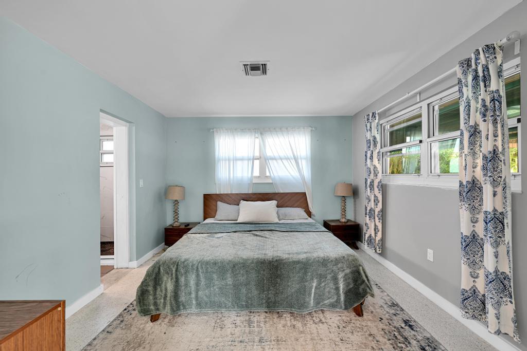 DAVIS ISLES - Residential