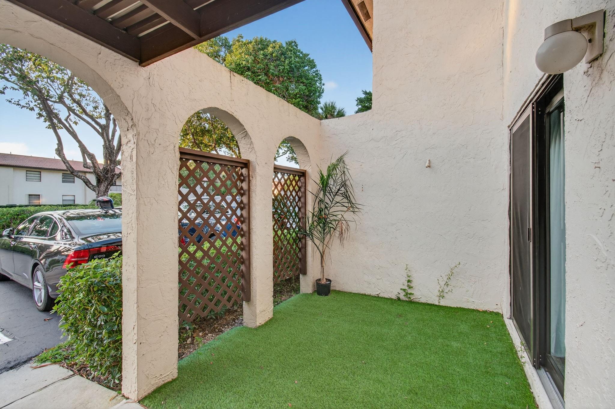 HORIZONS OF BOCA LAG - Residential Lease