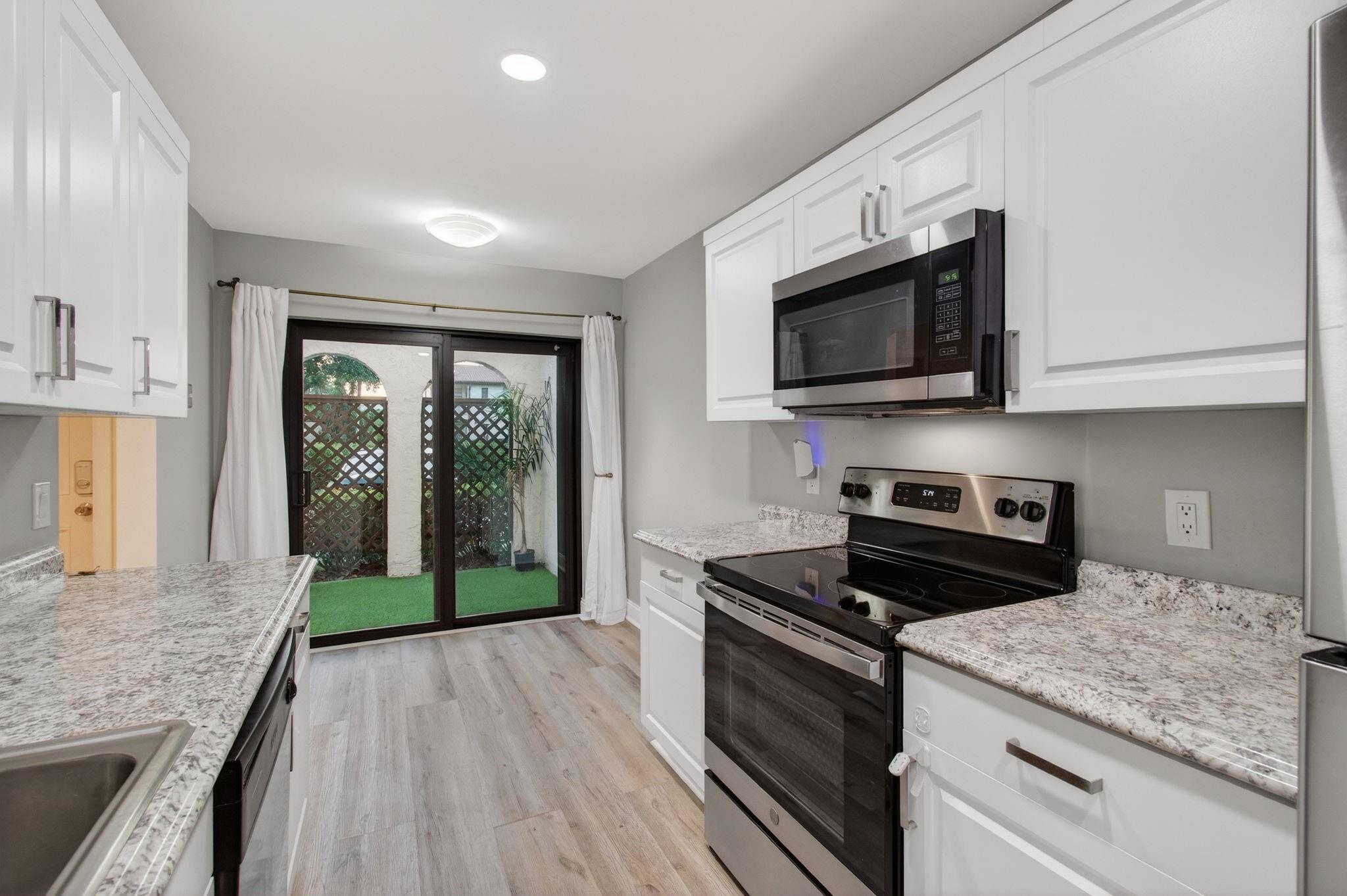 HORIZONS OF BOCA LAG - Residential Lease