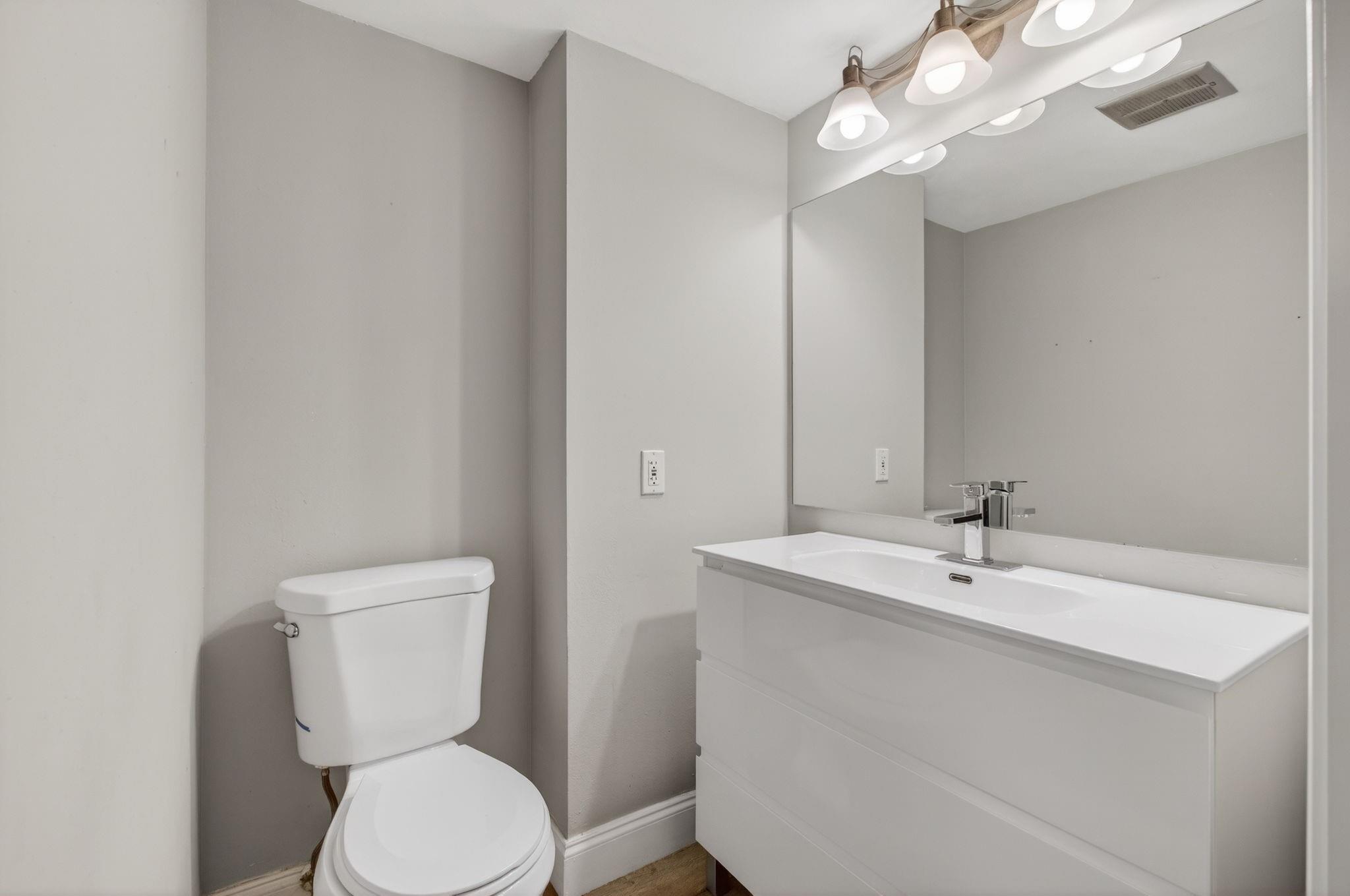 HORIZONS OF BOCA LAG - Residential Lease