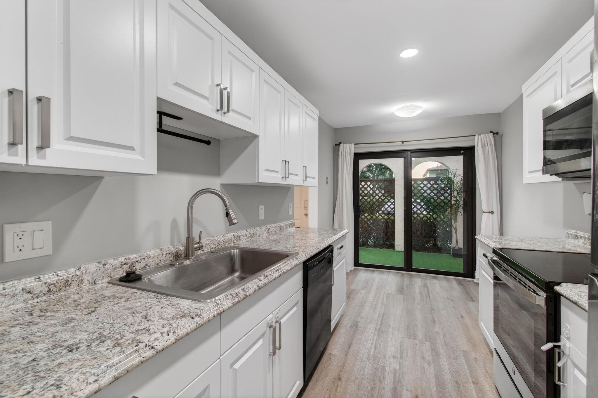 HORIZONS OF BOCA LAG - Residential Lease