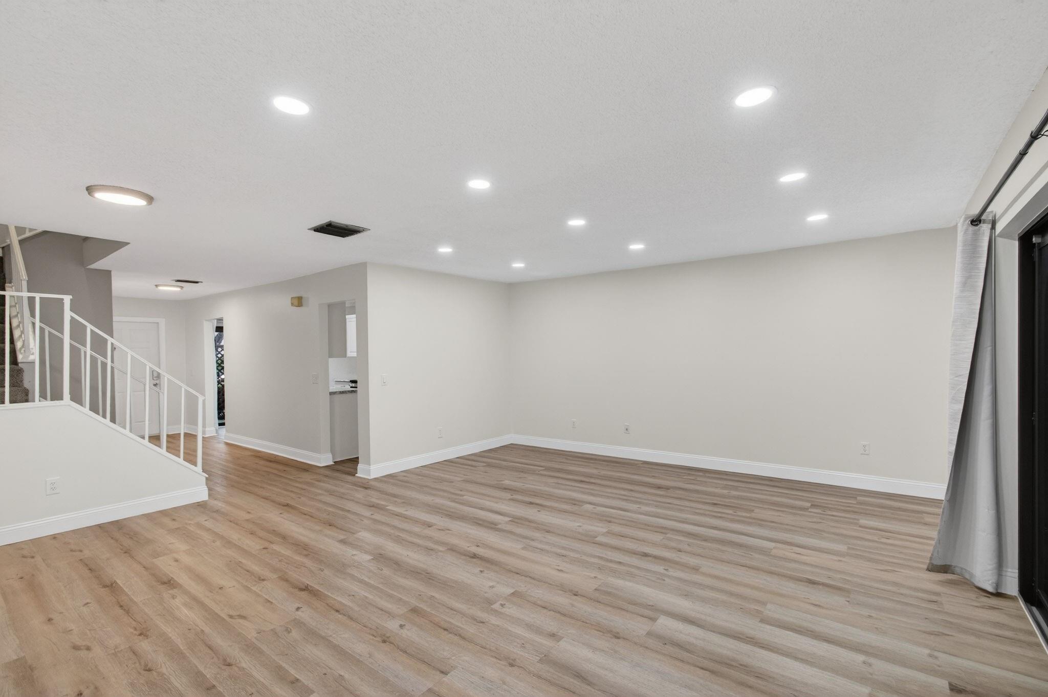 HORIZONS OF BOCA LAG - Residential Lease