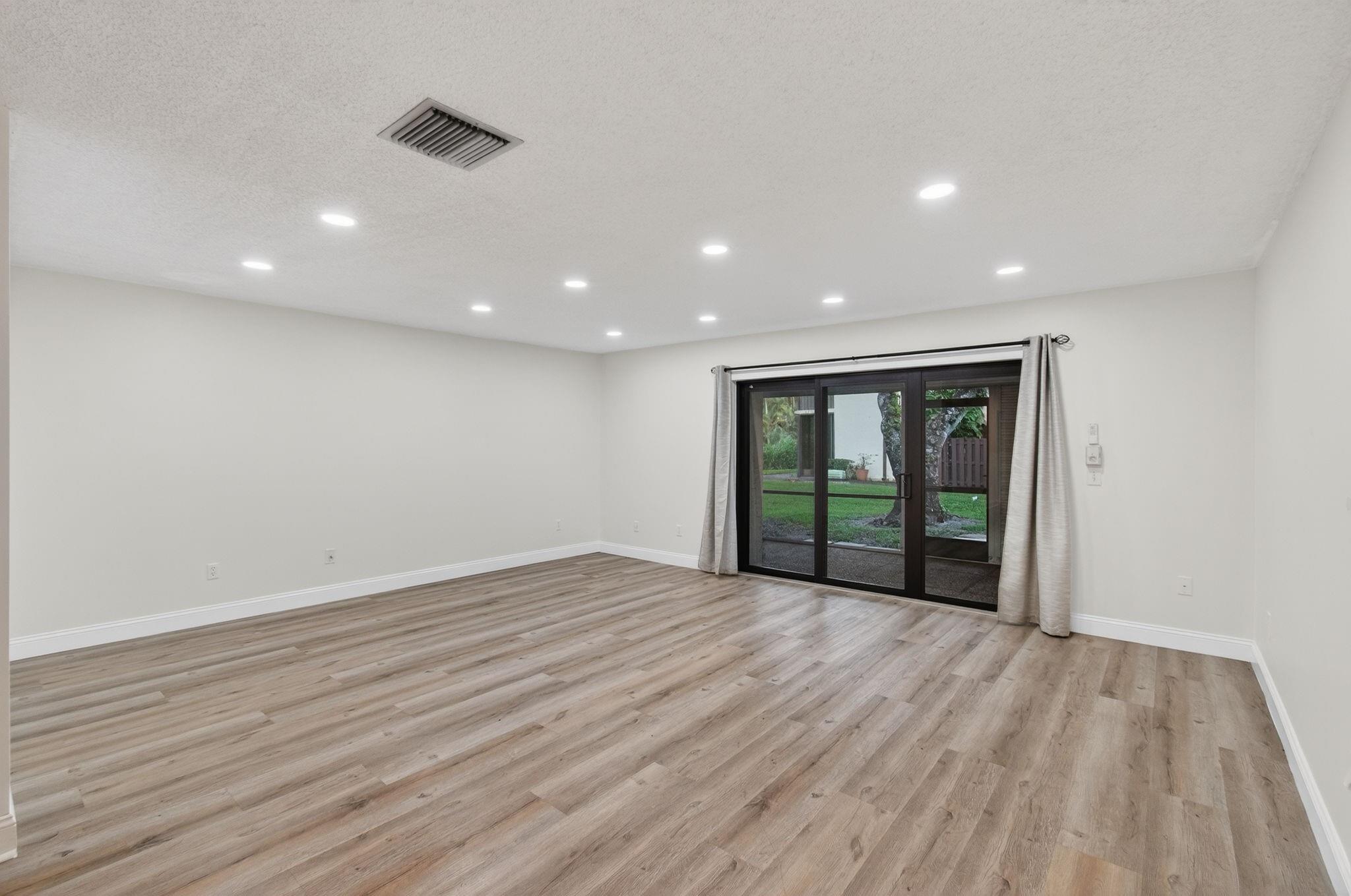 HORIZONS OF BOCA LAG - Residential Lease