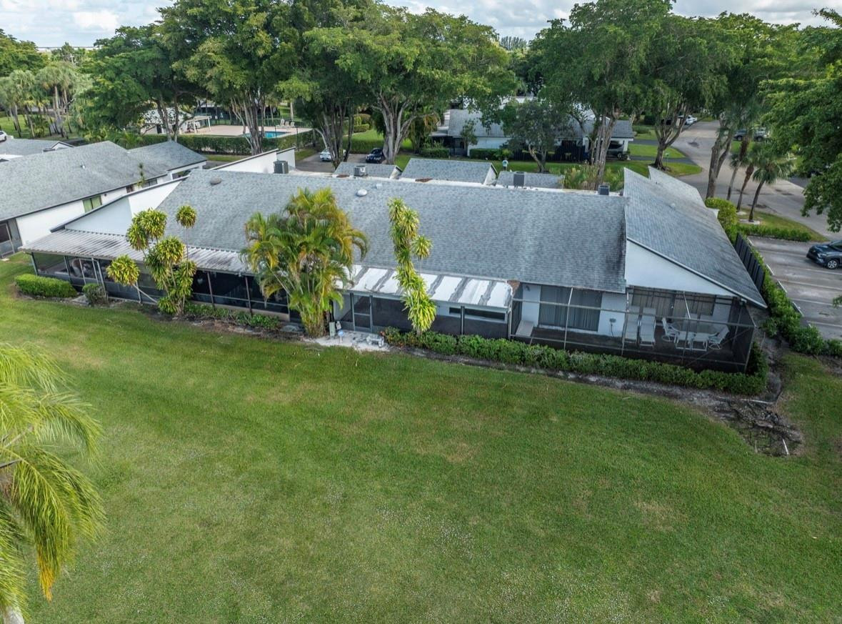 VILLAS AT BONAVENTURE IN - Residential