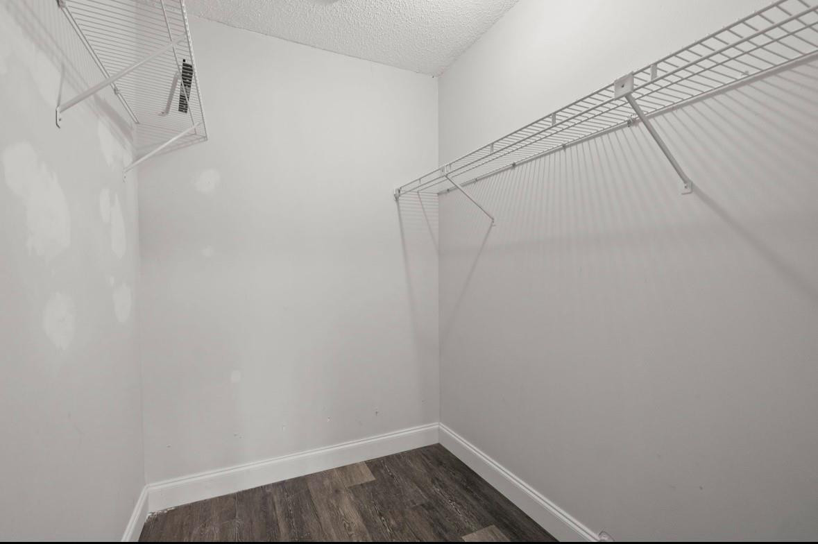 VILLAS AT BONAVENTURE IN - Residential