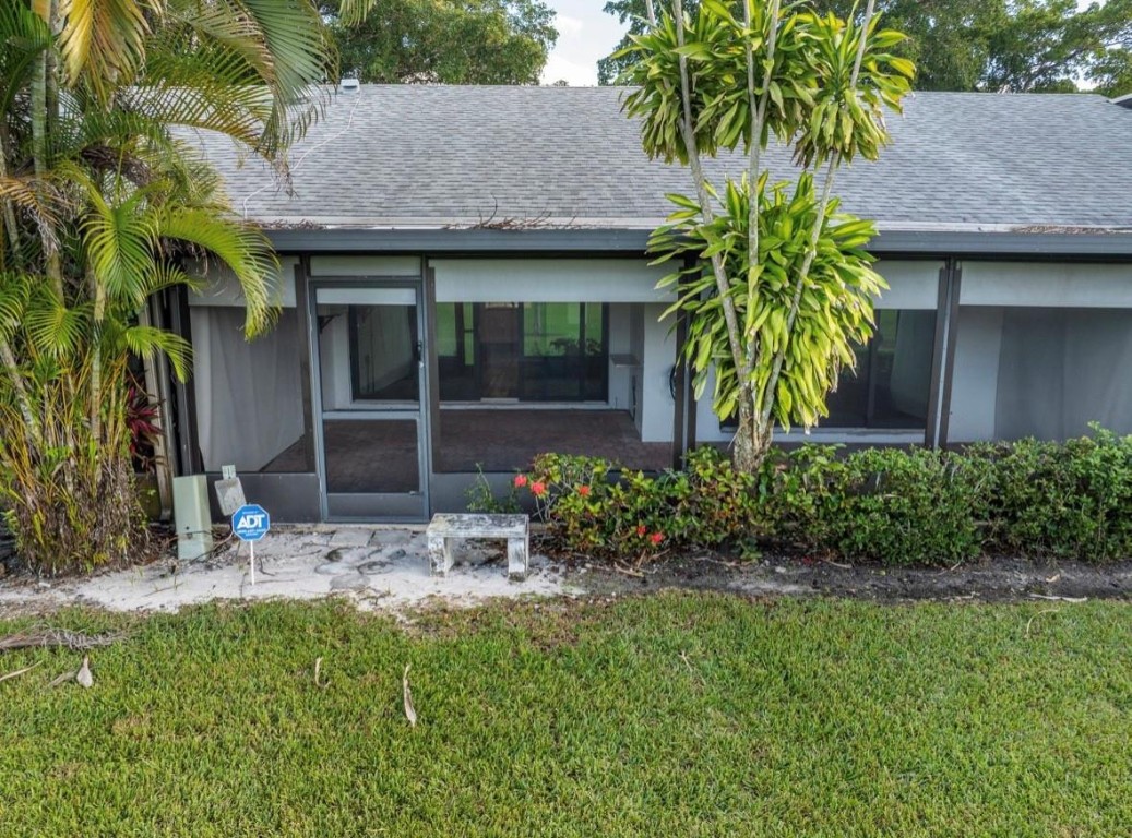 VILLAS AT BONAVENTURE IN - Residential