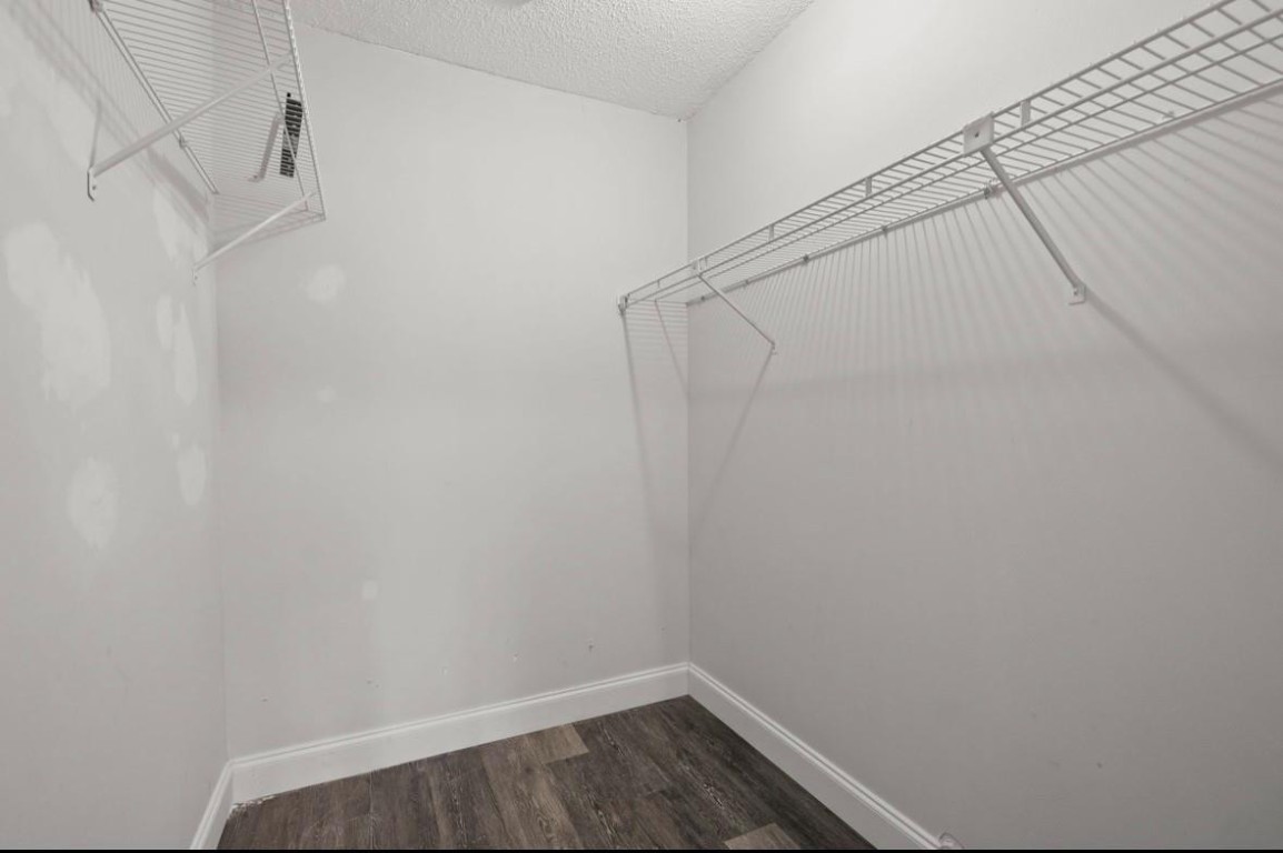 VILLAS AT BONAVENTURE IN - Residential