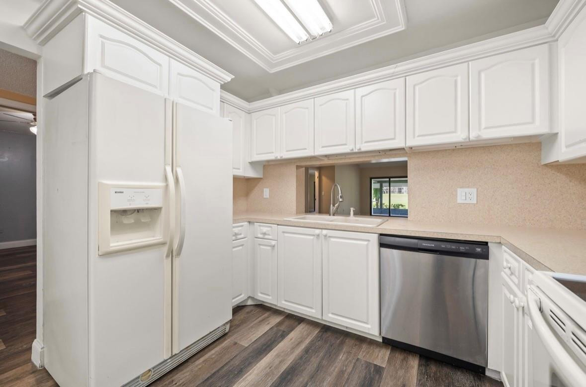 VILLAS AT BONAVENTURE IN - Residential