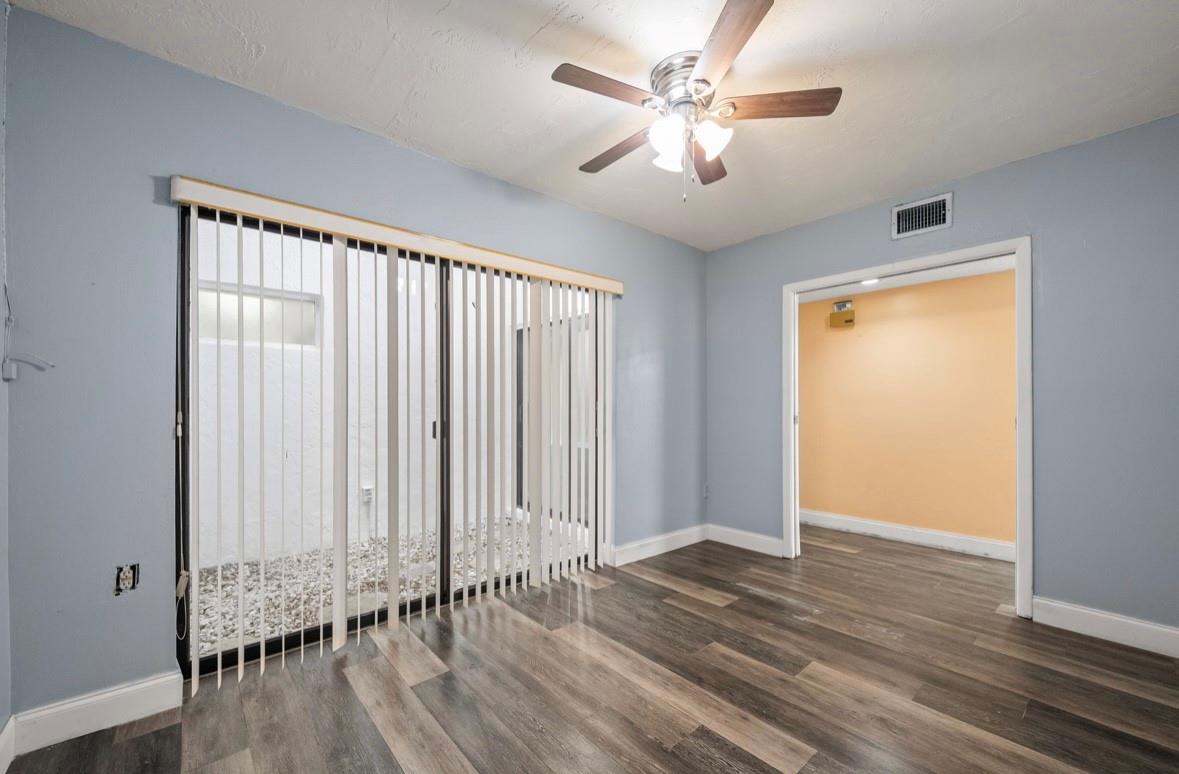 VILLAS AT BONAVENTURE IN - Residential