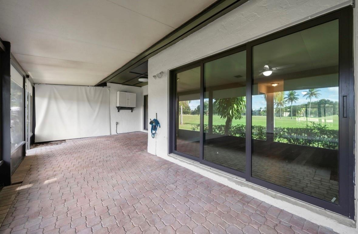 VILLAS AT BONAVENTURE IN - Residential