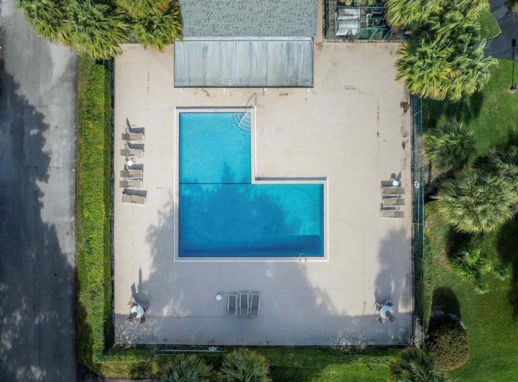 VILLAS AT BONAVENTURE IN - Residential