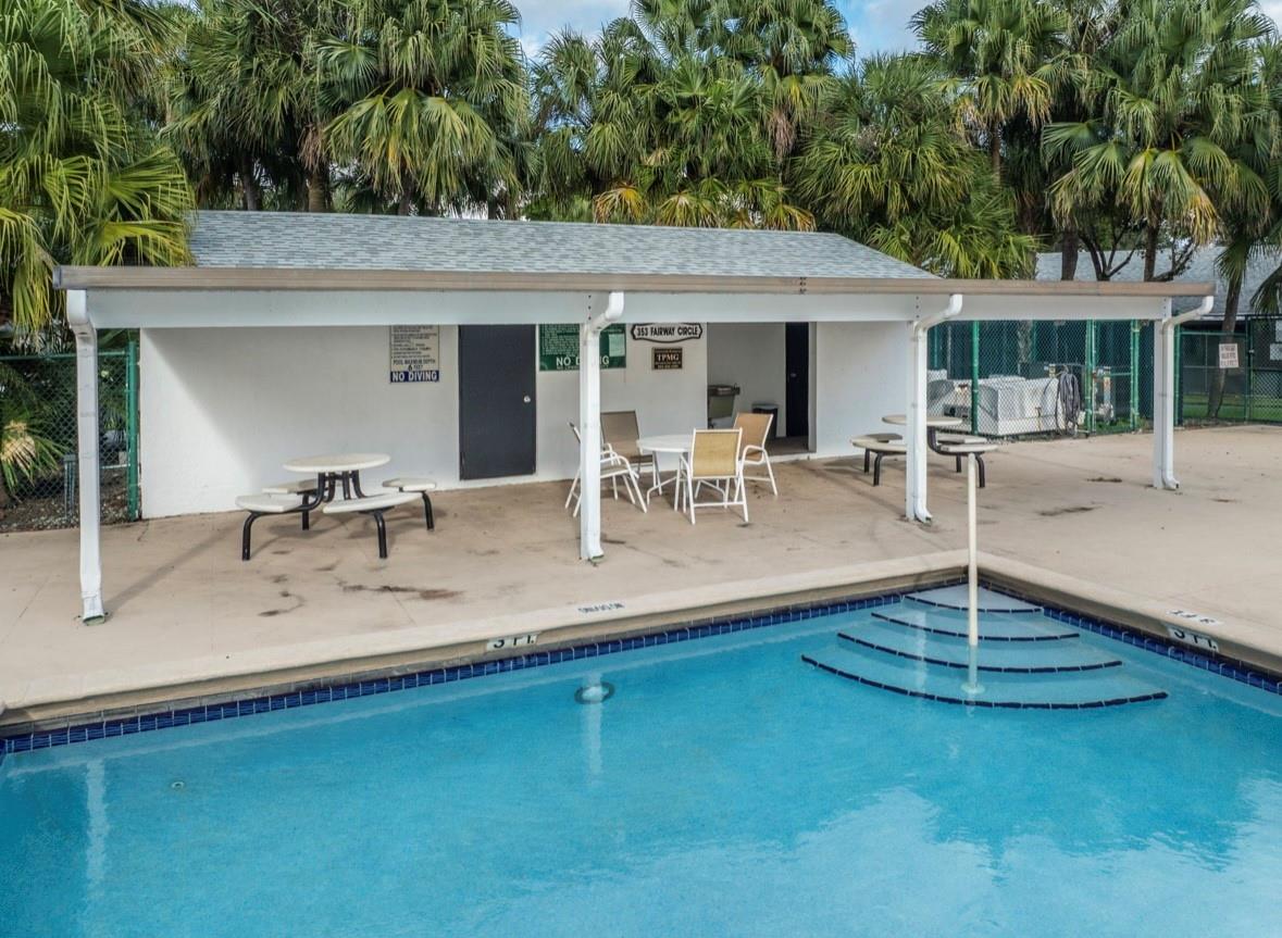 VILLAS AT BONAVENTURE IN - Residential