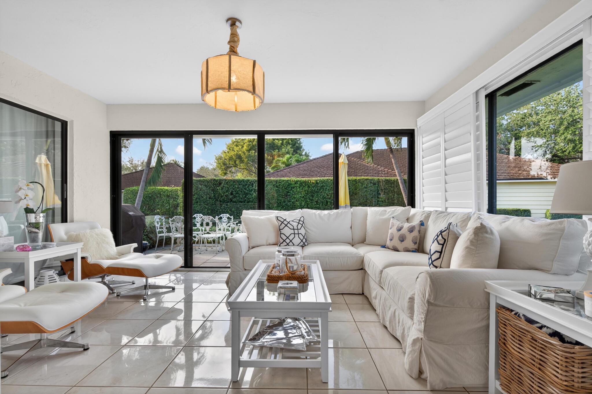 TWELVE OAKS CONDO - Residential Lease