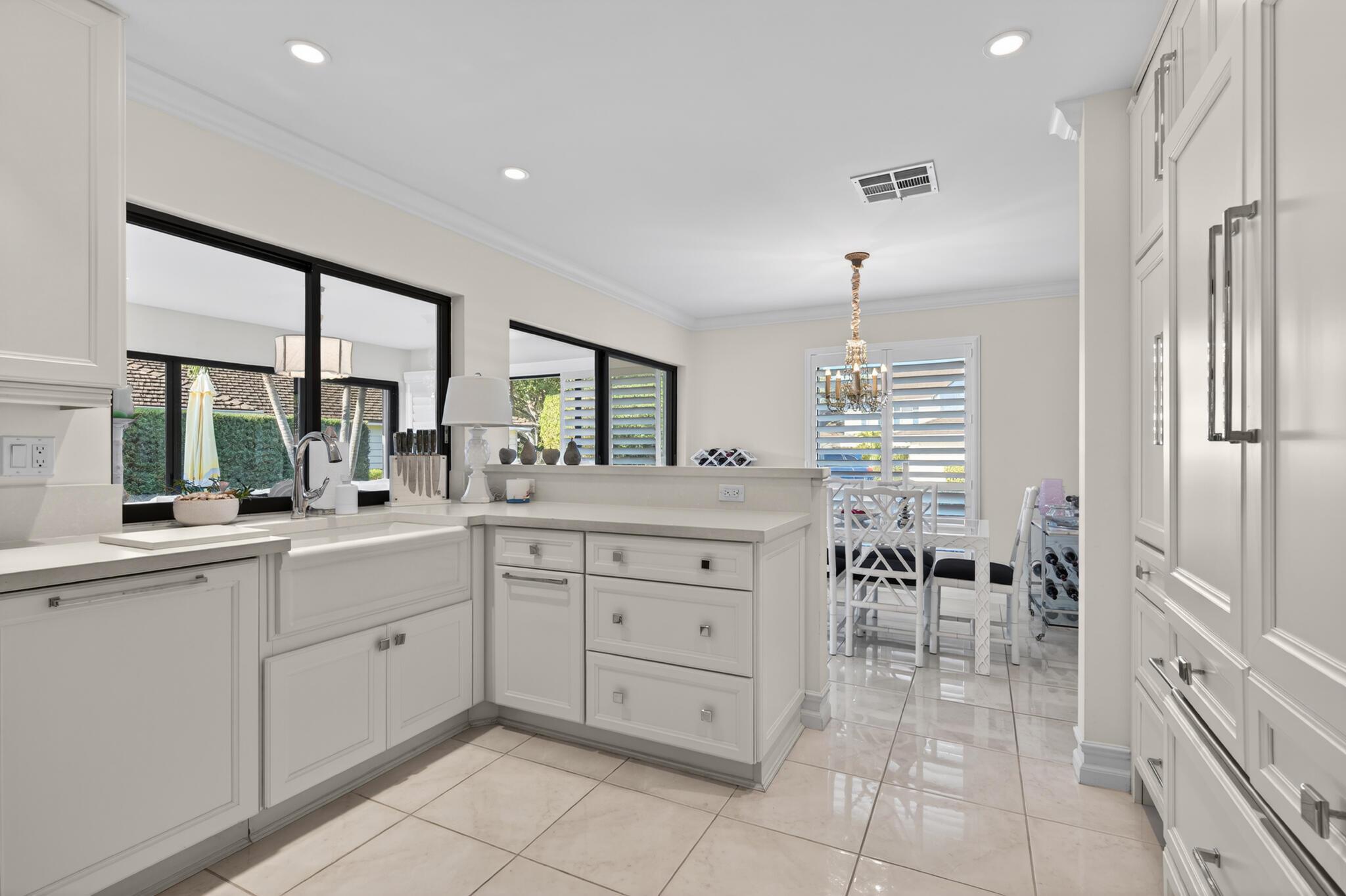 TWELVE OAKS CONDO - Residential Lease