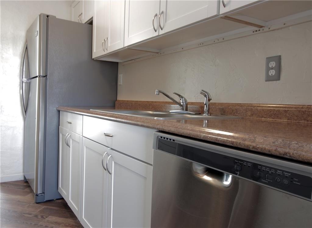 Lighthouse Bay Condo - Residential