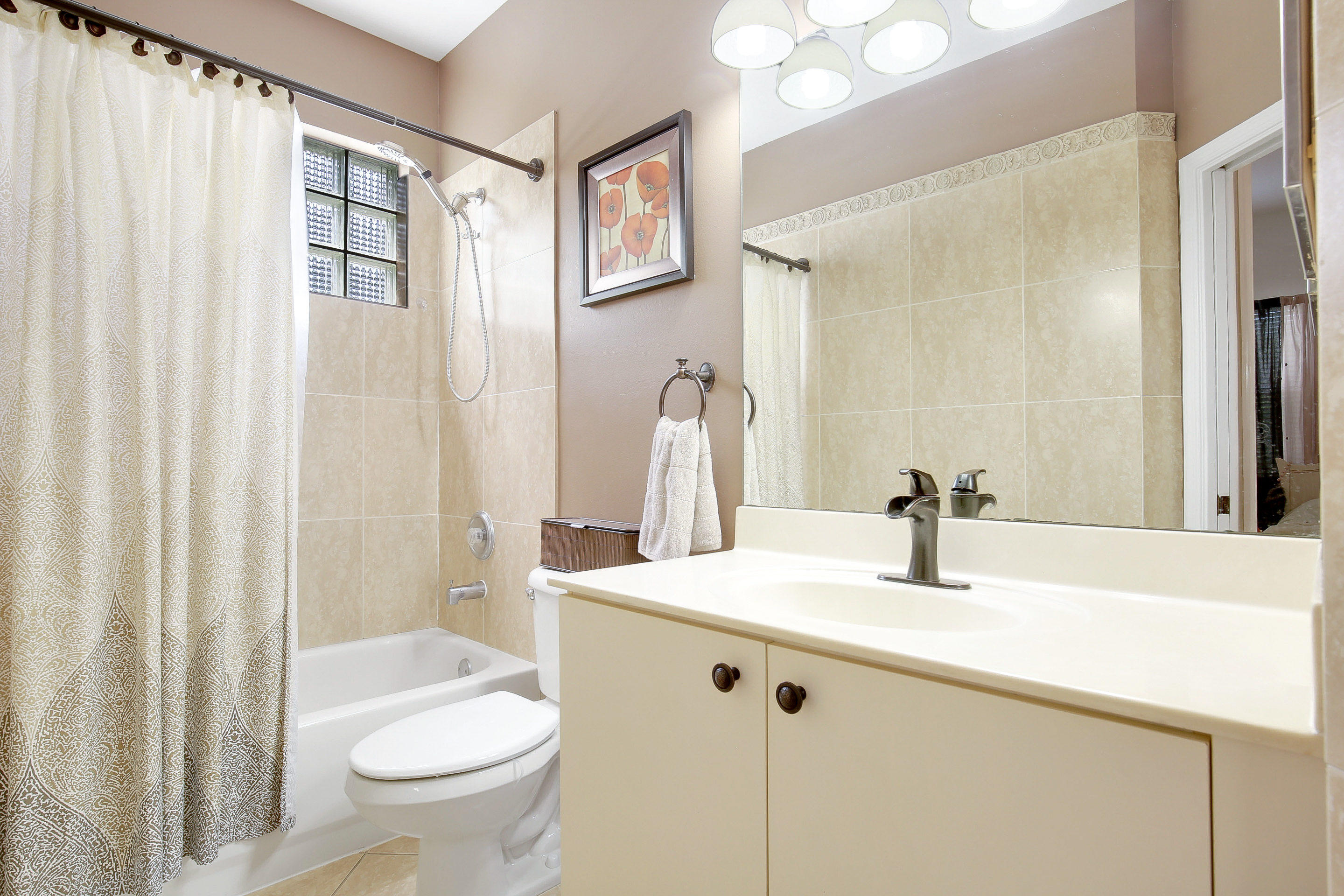 HERON BAY 4 - Residential